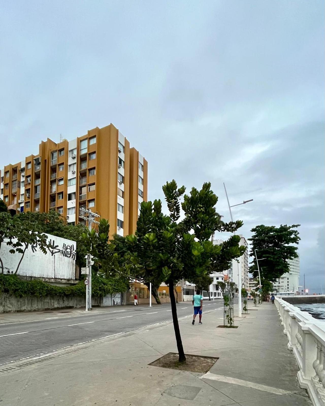 Apto A Passos Do Farol Da Barra Салвадор Екстериор снимка